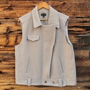TOPSHOP | Beige Sleeveless Vest 10